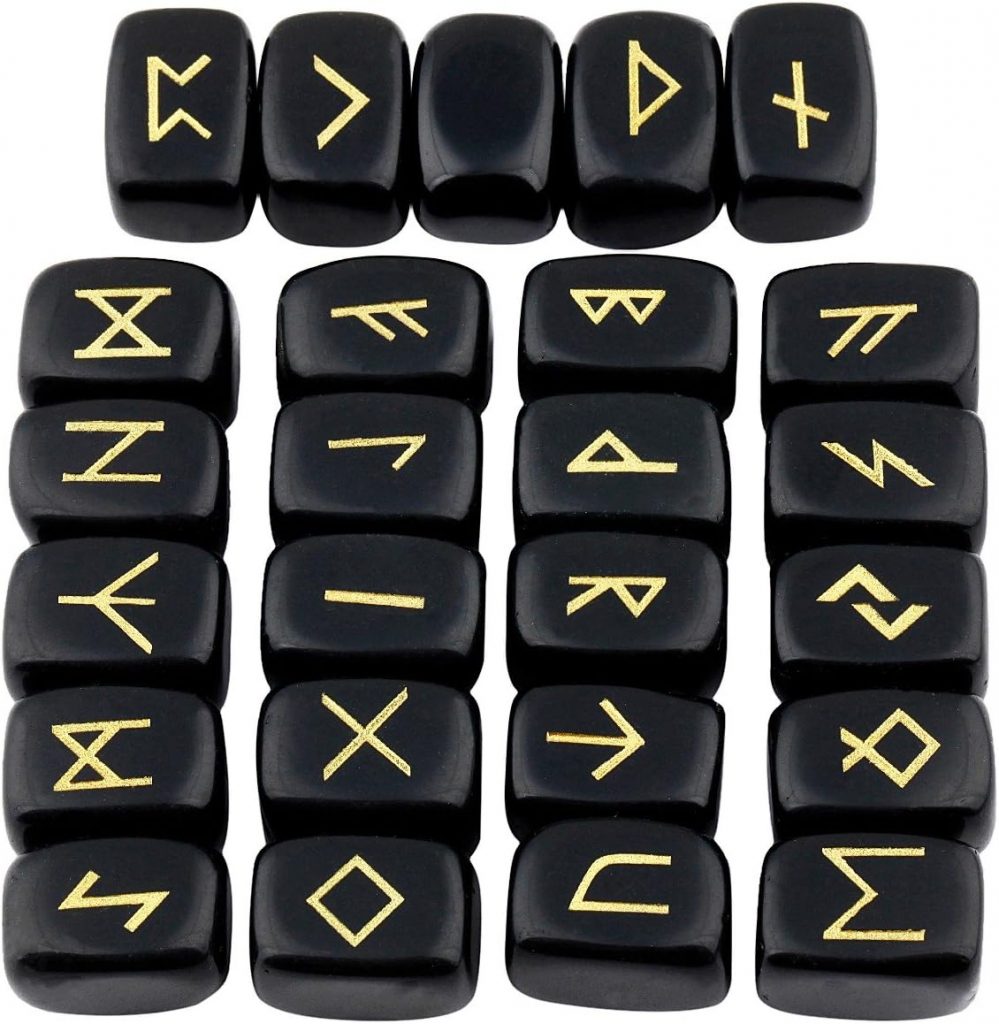 Best Rune Set for Beginners in 2025 - The Pagan Life